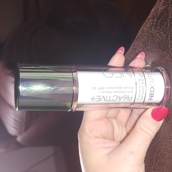 Neocutis ReActive + Anti-Oxidant Serum+Broad Spectrum SPF 45 - Picture 1 of 6